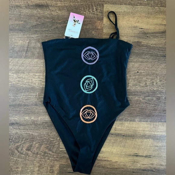 Oceanus New One Piece - Picture 1 of 6